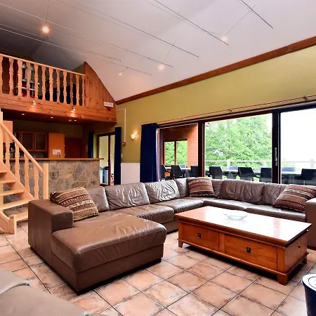 Luxurious Chalet With Sauna In Beauraing