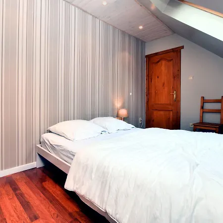 Luxurious Chalet With Sauna In