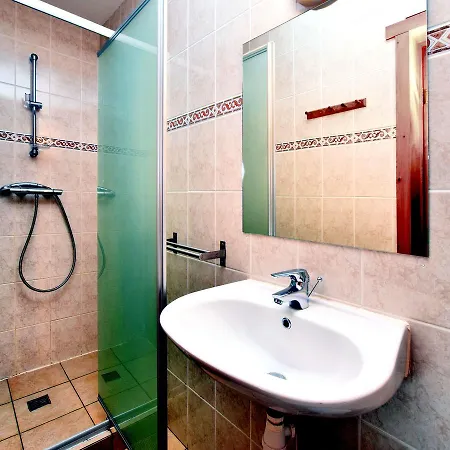 Luxurious Chalet With Sauna In Σαλέ *
