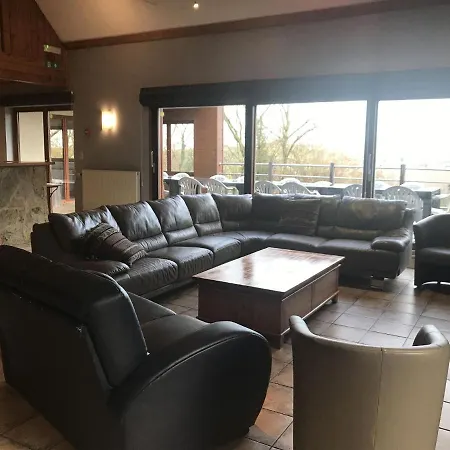 Σαλέ Luxurious Chalet With Sauna In Beauraing